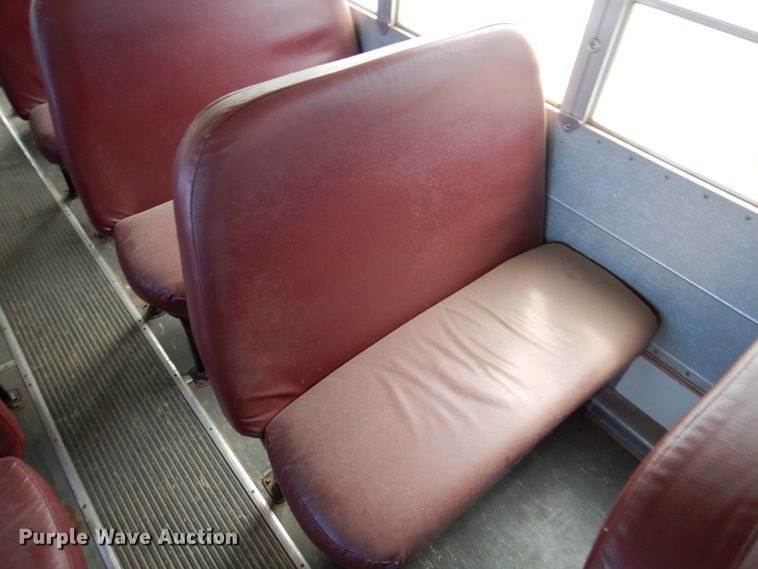 image for item DI5304 2000 Blue Bird TC2000  school bus