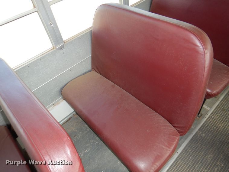 image for item DI5304 2000 Blue Bird TC2000  school bus