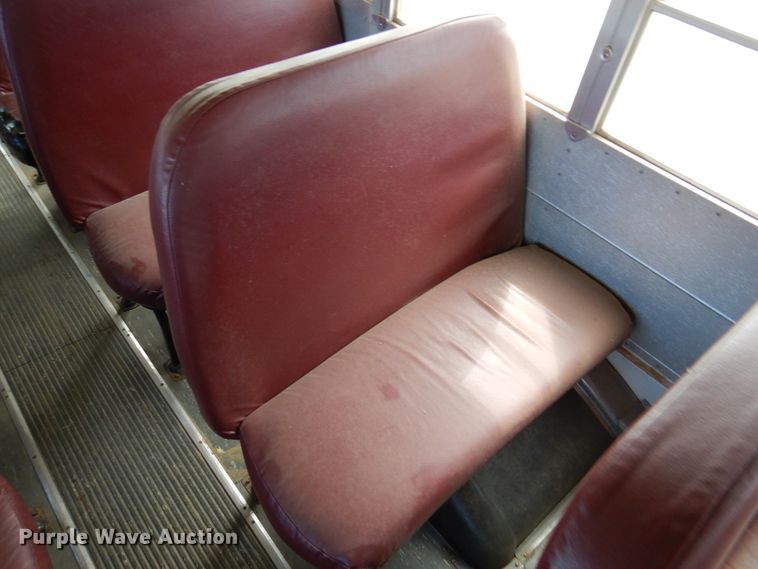 image for item DI5304 2000 Blue Bird TC2000  school bus