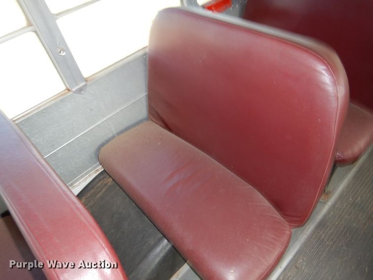 image for item DI5304 2000 Blue Bird TC2000  school bus