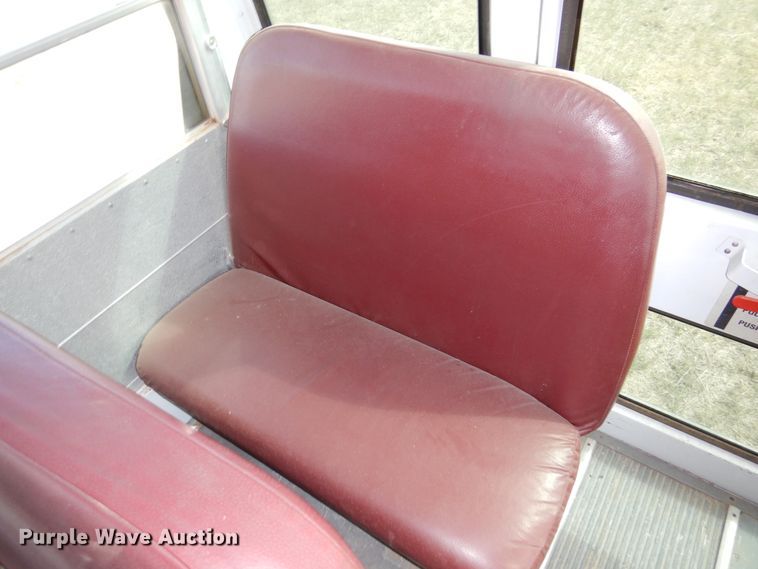 image for item DI5304 2000 Blue Bird TC2000  school bus