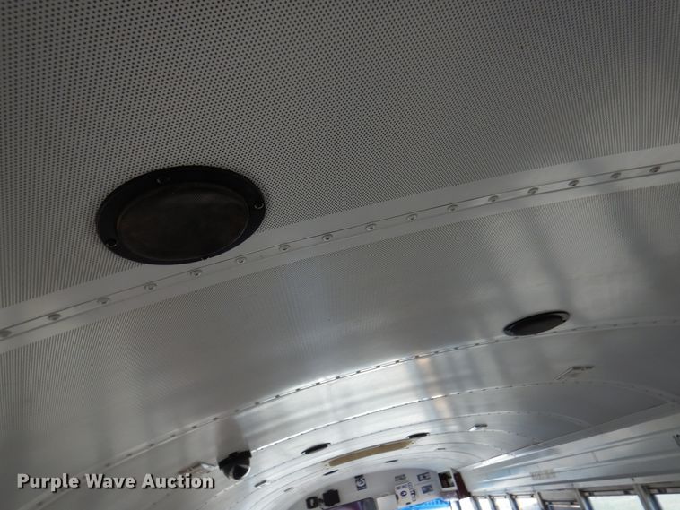 image for item DI5304 2000 Blue Bird TC2000  school bus