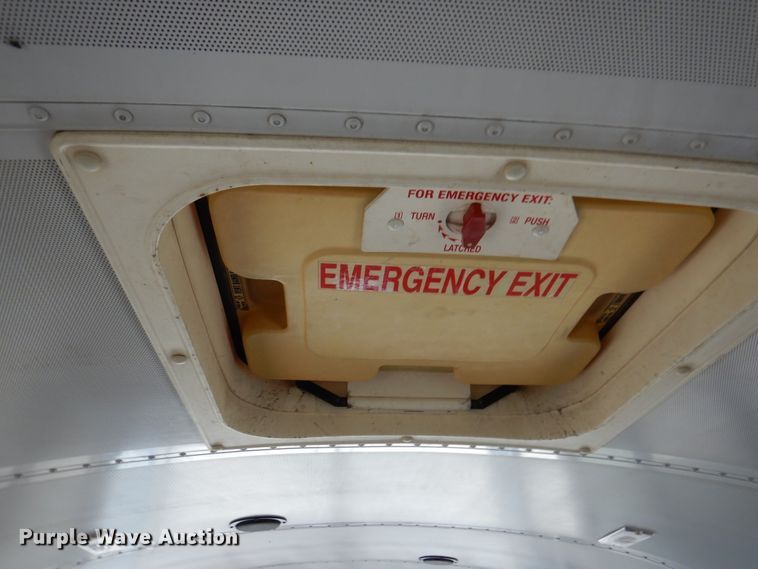 image for item DI5304 2000 Blue Bird TC2000  school bus