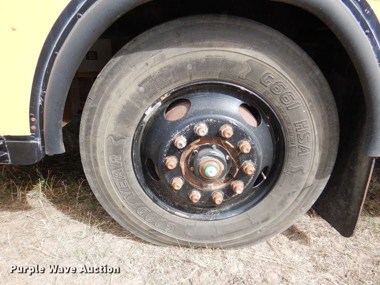 image for item DI5304 2000 Blue Bird TC2000  school bus