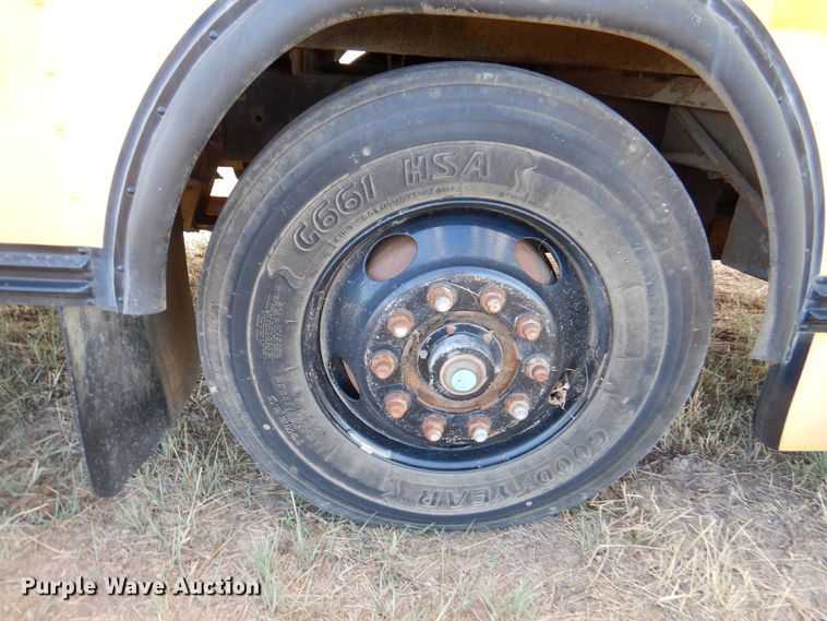 image for item DI5304 2000 Blue Bird TC2000  school bus