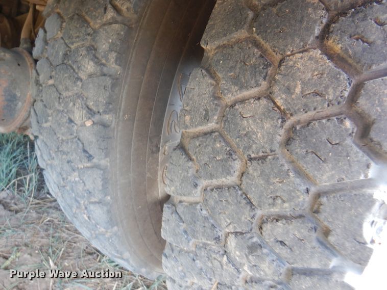 image for item DI5304 2000 Blue Bird TC2000  school bus