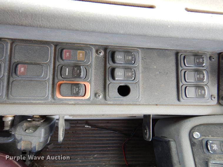 image for item DI5305 2004 Blue Bird TC2000  school bus