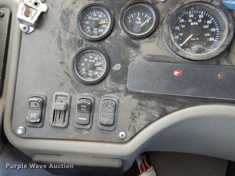 image for item DI5305 2004 Blue Bird TC2000  school bus