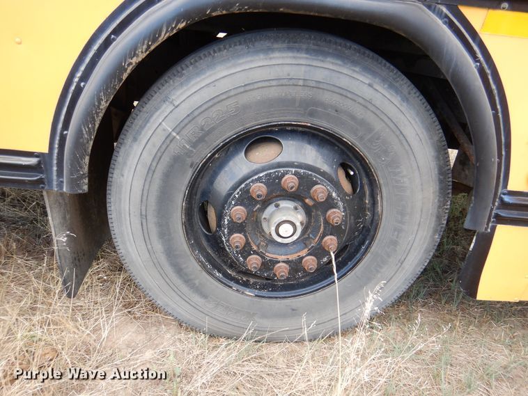 image for item DI5305 2004 Blue Bird TC2000  school bus