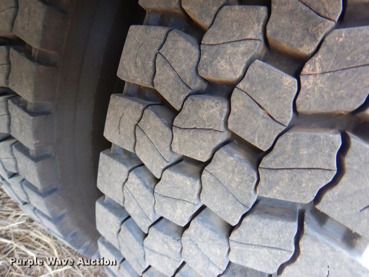 image for item DI5305 2004 Blue Bird TC2000  school bus