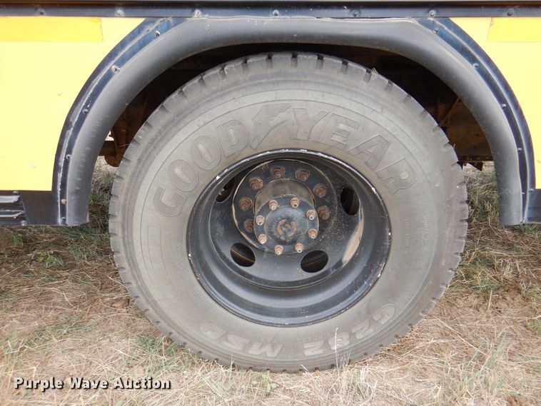 image for item DI5305 2004 Blue Bird TC2000  school bus