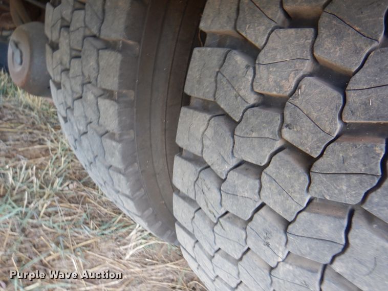 image for item DI5305 2004 Blue Bird TC2000  school bus