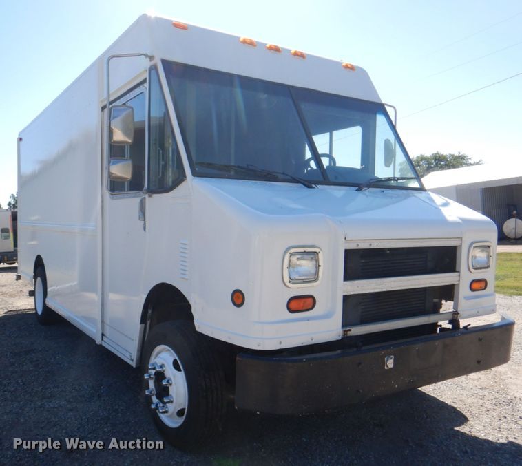 image for item DL0173 1997 Freightliner MT45  delivery truck