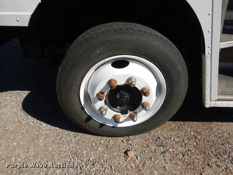 image for item DL0173 1997 Freightliner MT45  delivery truck