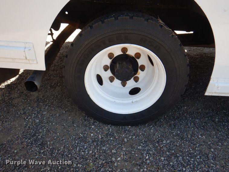 image for item DL0173 1997 Freightliner MT45  delivery truck