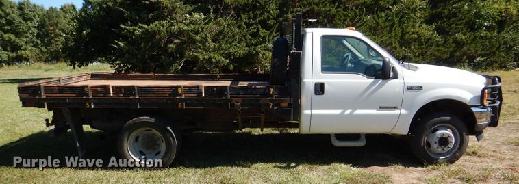 image for item DL3147 2001 Ford F550  flatbed truck