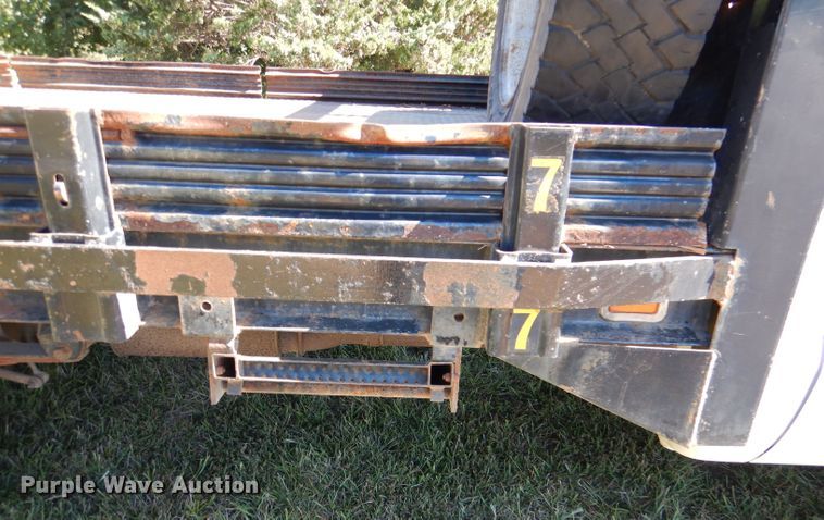 image for item DL3147 2001 Ford F550  flatbed truck