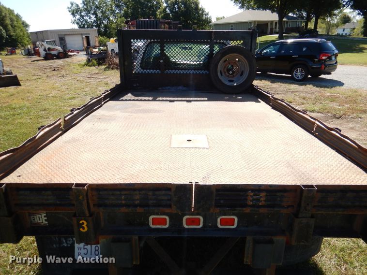 image for item DL3147 2001 Ford F550  flatbed truck