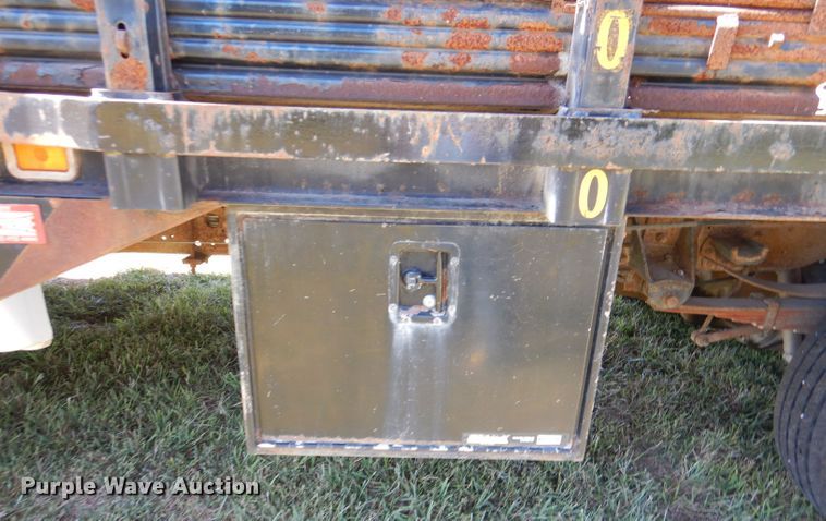 image for item DL3147 2001 Ford F550  flatbed truck