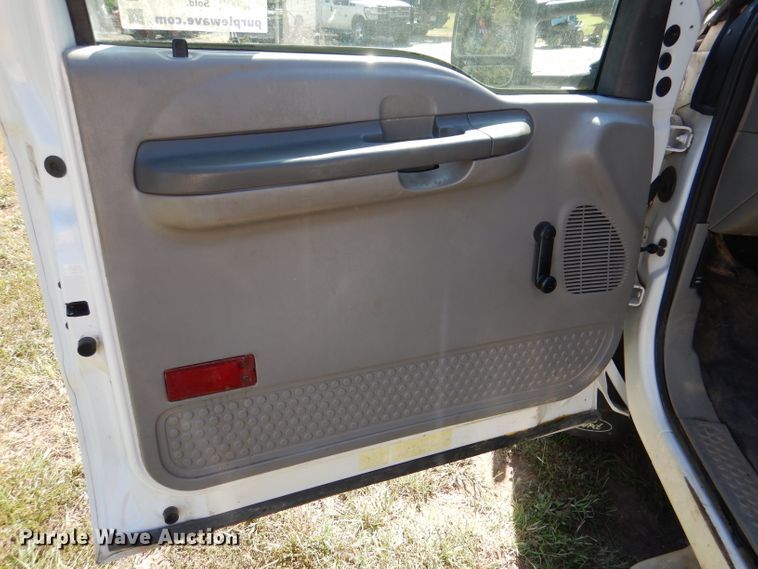 image for item DL3147 2001 Ford F550  flatbed truck