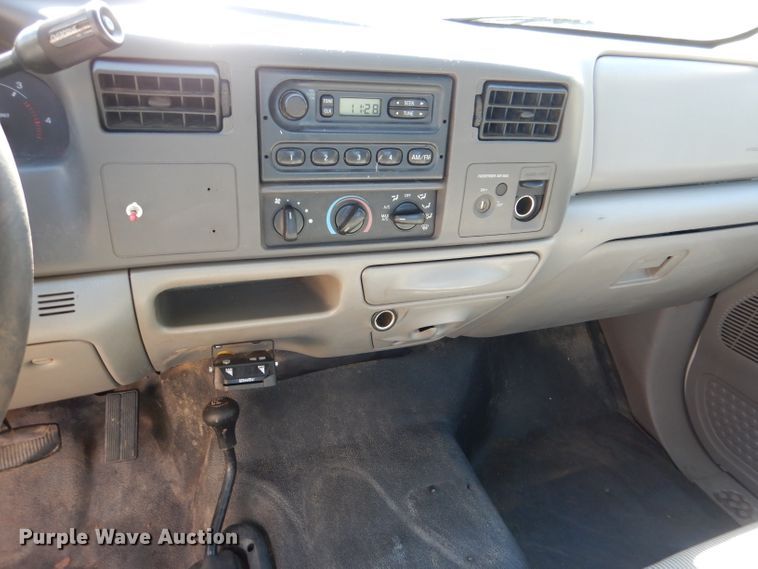 image for item DL3147 2001 Ford F550  flatbed truck