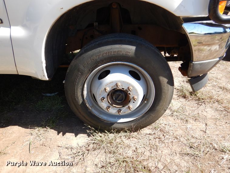 image for item DL3147 2001 Ford F550  flatbed truck