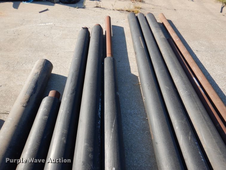 image for item DL3165 (13) pieces of insulated pipe