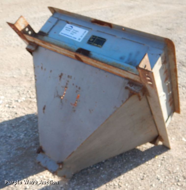 image for item DL3166 McCullough & Co MS200 hopper