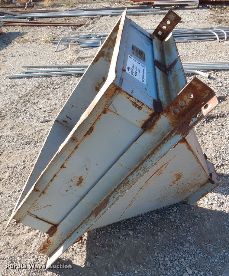 image for item DL3166 McCullough & Co MS200 hopper