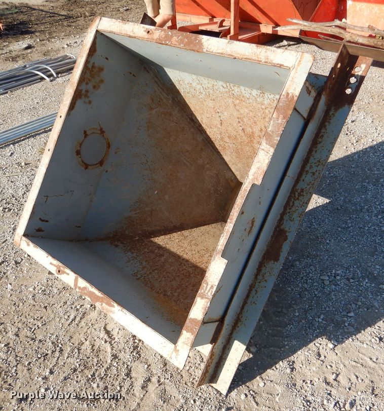 image for item DL3166 McCullough & Co MS200 hopper