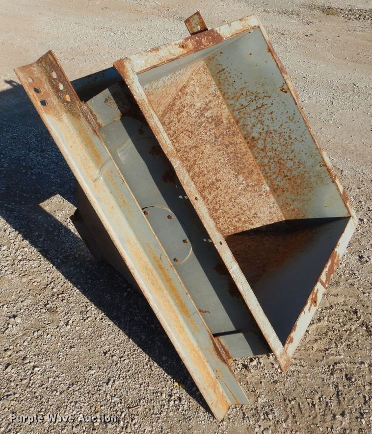 image for item DL3166 McCullough & Co MS200 hopper