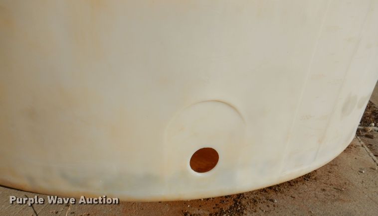 image for item DL3167 (2) tanks