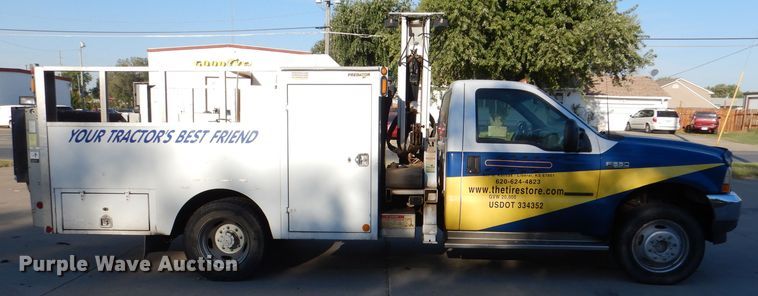 image for item DL3169 2002 Ford F550 XL  utility / service truck