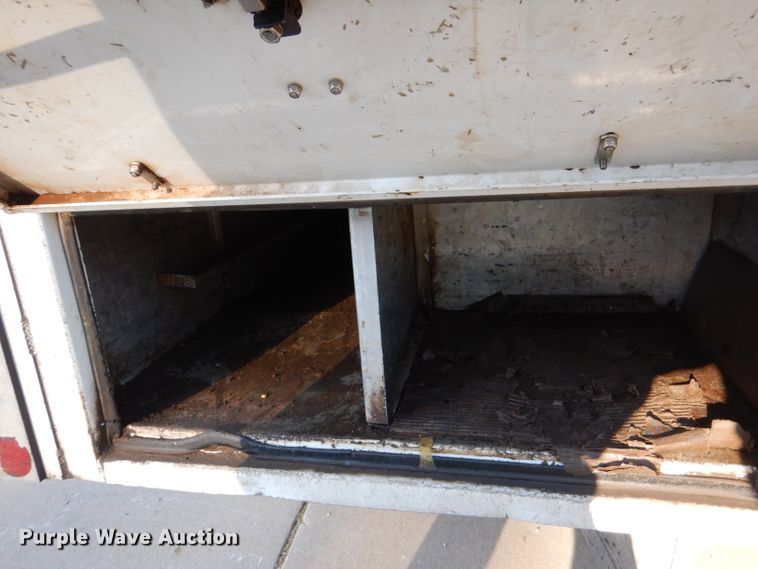 image for item DL3169 2002 Ford F550 XL  utility / service truck