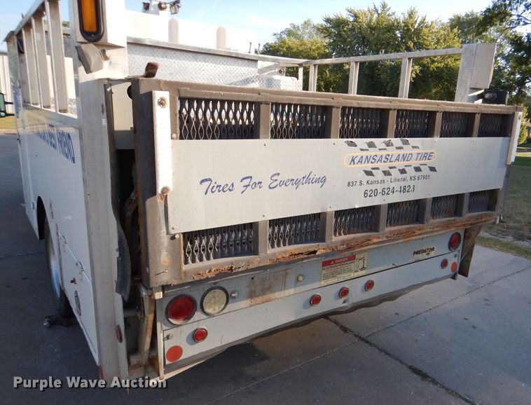 image for item DL3169 2002 Ford F550 XL  utility / service truck