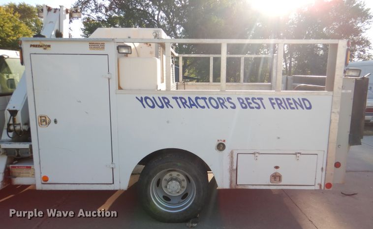 image for item DL3169 2002 Ford F550 XL  utility / service truck