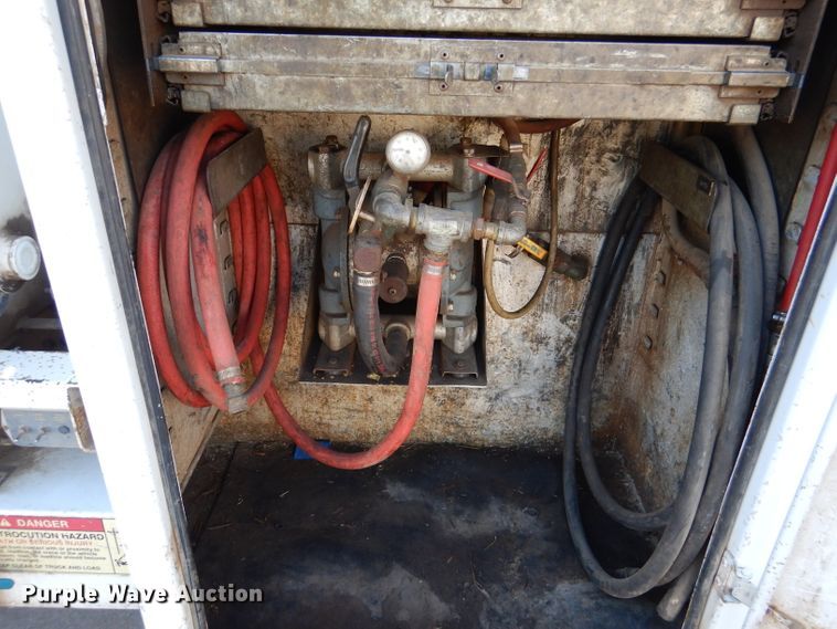 image for item DL3169 2002 Ford F550 XL  utility / service truck