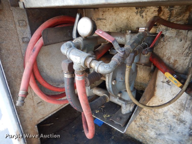 image for item DL3169 2002 Ford F550 XL  utility / service truck