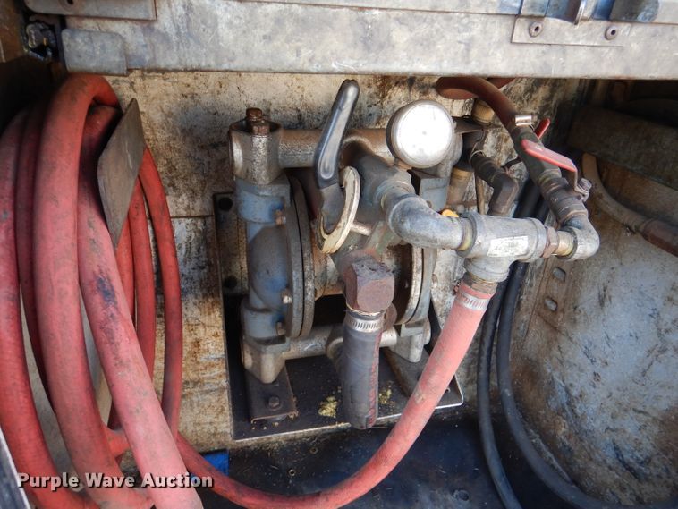 image for item DL3169 2002 Ford F550 XL  utility / service truck