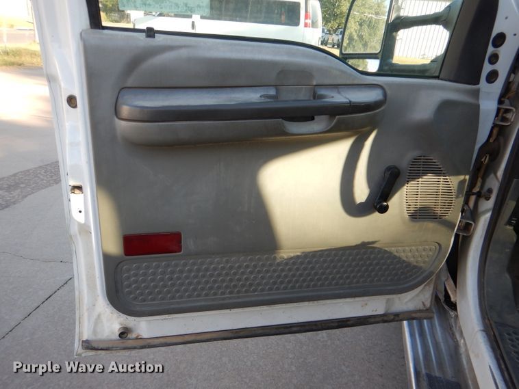 image for item DL3169 2002 Ford F550 XL  utility / service truck