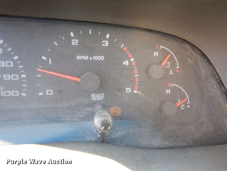 image for item DL3169 2002 Ford F550 XL  utility / service truck