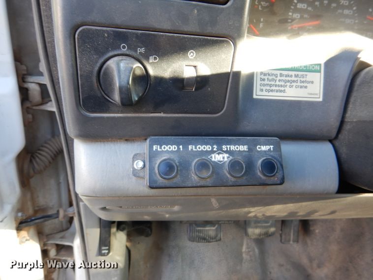 image for item DL3169 2002 Ford F550 XL  utility / service truck