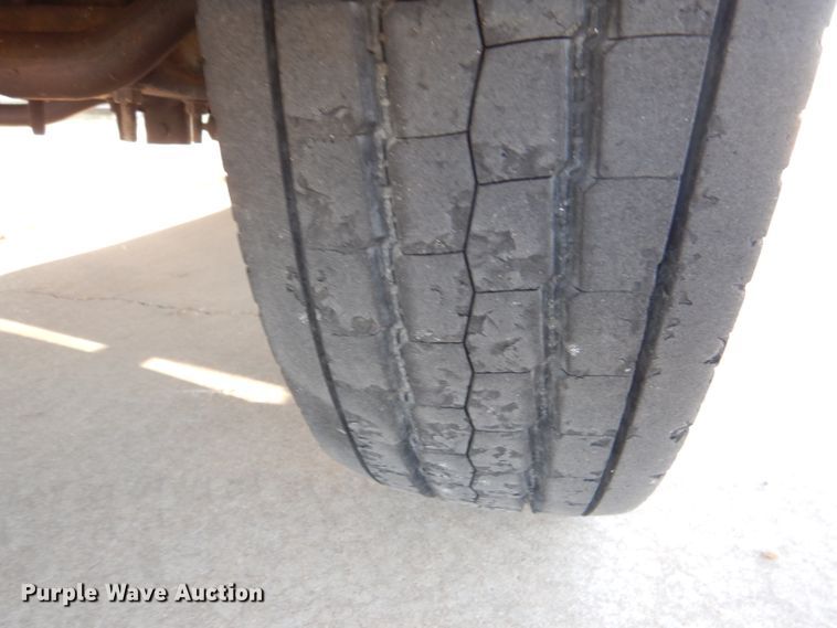 image for item DL3169 2002 Ford F550 XL  utility / service truck