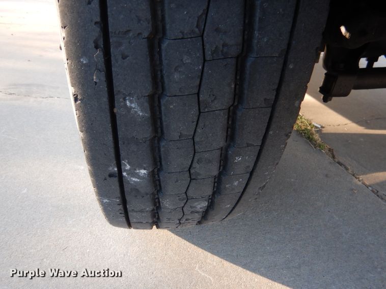 image for item DL3169 2002 Ford F550 XL  utility / service truck