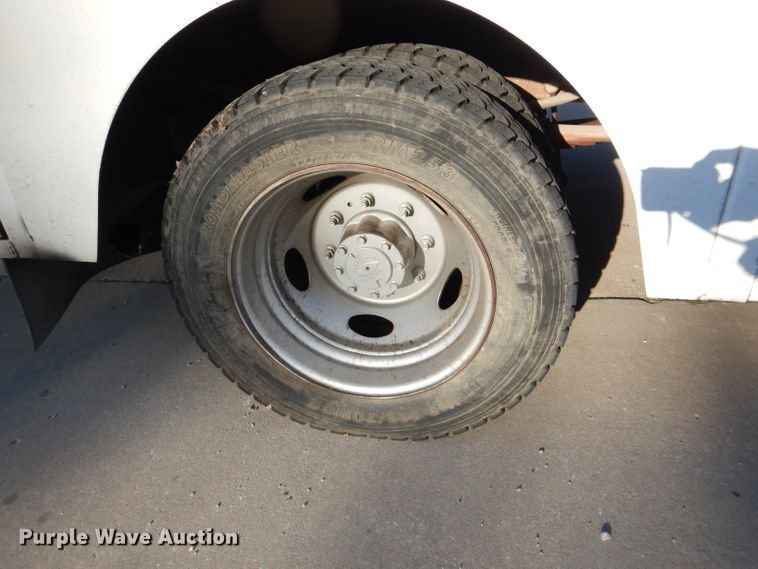 image for item DL3169 2002 Ford F550 XL  utility / service truck