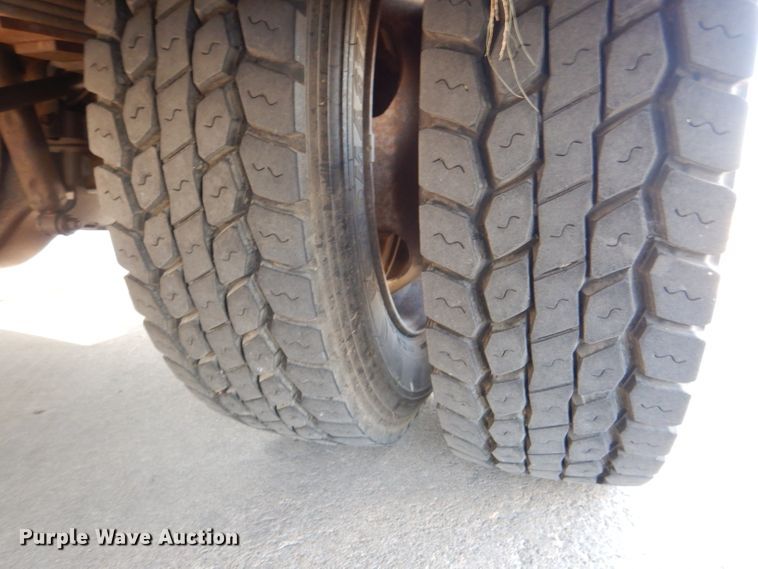 image for item DL3169 2002 Ford F550 XL  utility / service truck