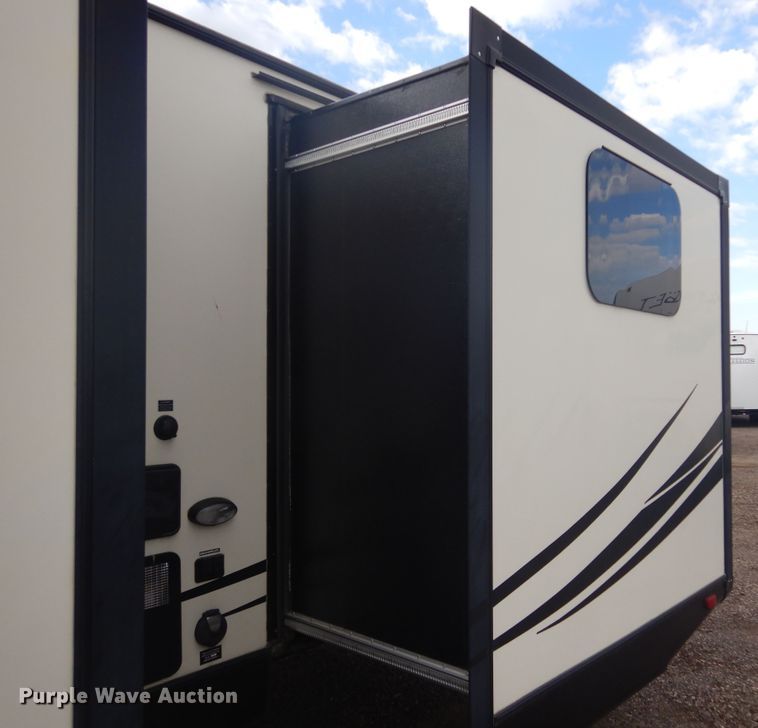 image for item DL6324 2014 Palomino Solaire  camper