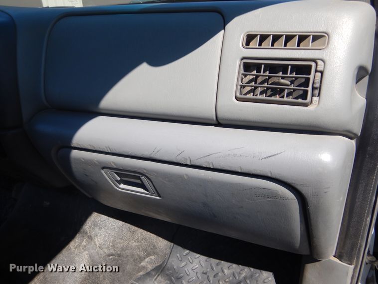 image for item DL6330 2008 Ford F650 Super Duty XLT  truck cab and chassis