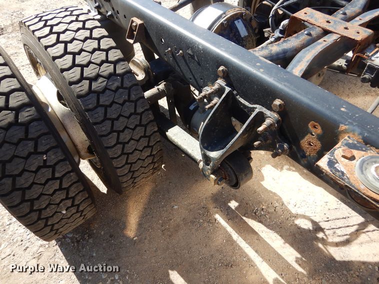 image for item DL6366 2009 International DuraStar 4300  truck cab and chassis