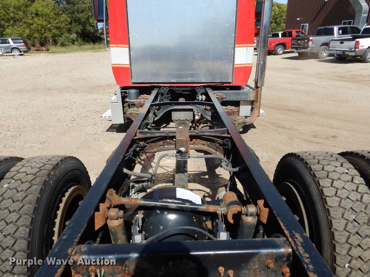 image for item DL6366 2009 International DuraStar 4300  truck cab and chassis